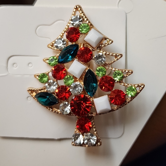 Diamante Christmas Tree Brooch – Festive Sparkle - Picture 3 of 5